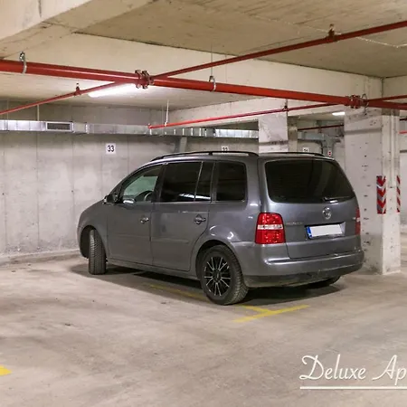 Апартаменты Cathedral Deluxe *